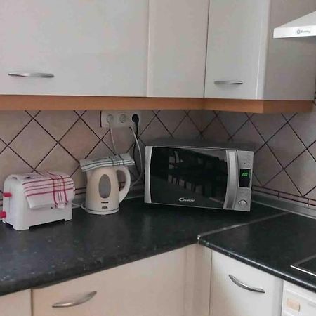Riviera Park 7A - Air Con- Wi-Fi- Uk Channels- 5 Minutes Walking From The Sea Apartment Tias Luaran gambar