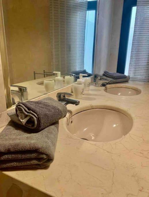 Riviera Park 7A - Air Con- Wi-Fi- Uk Channels- 5 Minutes Walking From The Sea Apartment Tias Luaran gambar